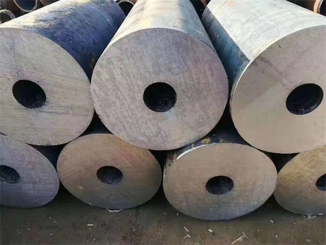 锡林郭勒35crmo厚壁无缝钢管