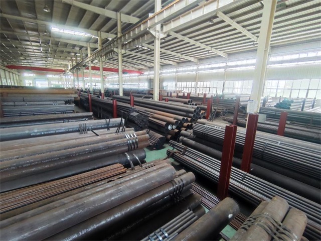 锡林郭勒15CrMoG高压锅炉用无缝钢管